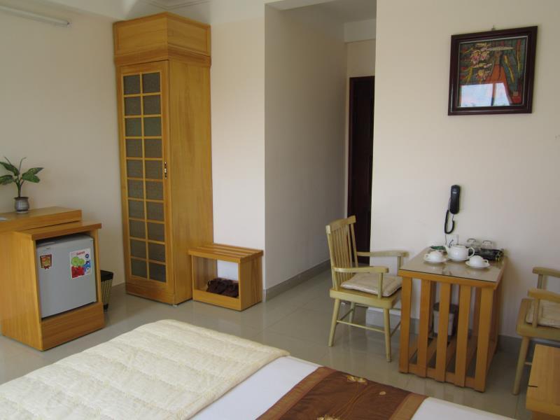 Nhiet Doi Hotel Tuy Hòa Buitenkant foto