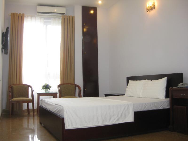 Nhiet Doi Hotel Tuy Hòa Buitenkant foto