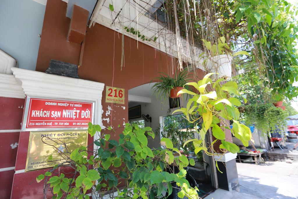 Nhiet Doi Hotel Tuy Hòa Buitenkant foto