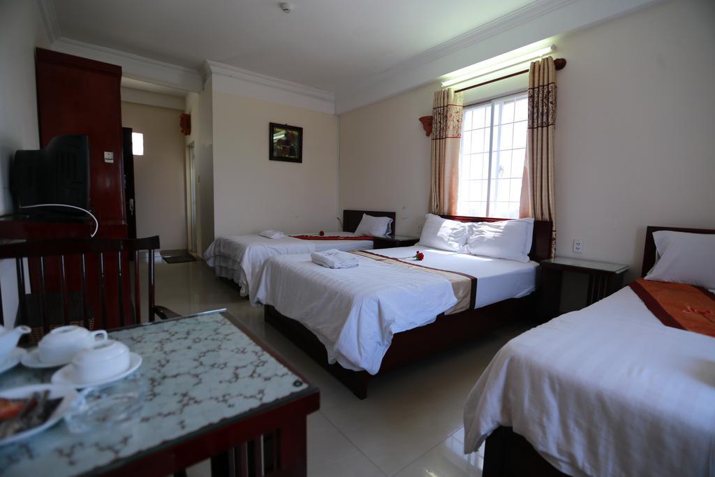 Nhiet Doi Hotel Tuy Hòa Buitenkant foto