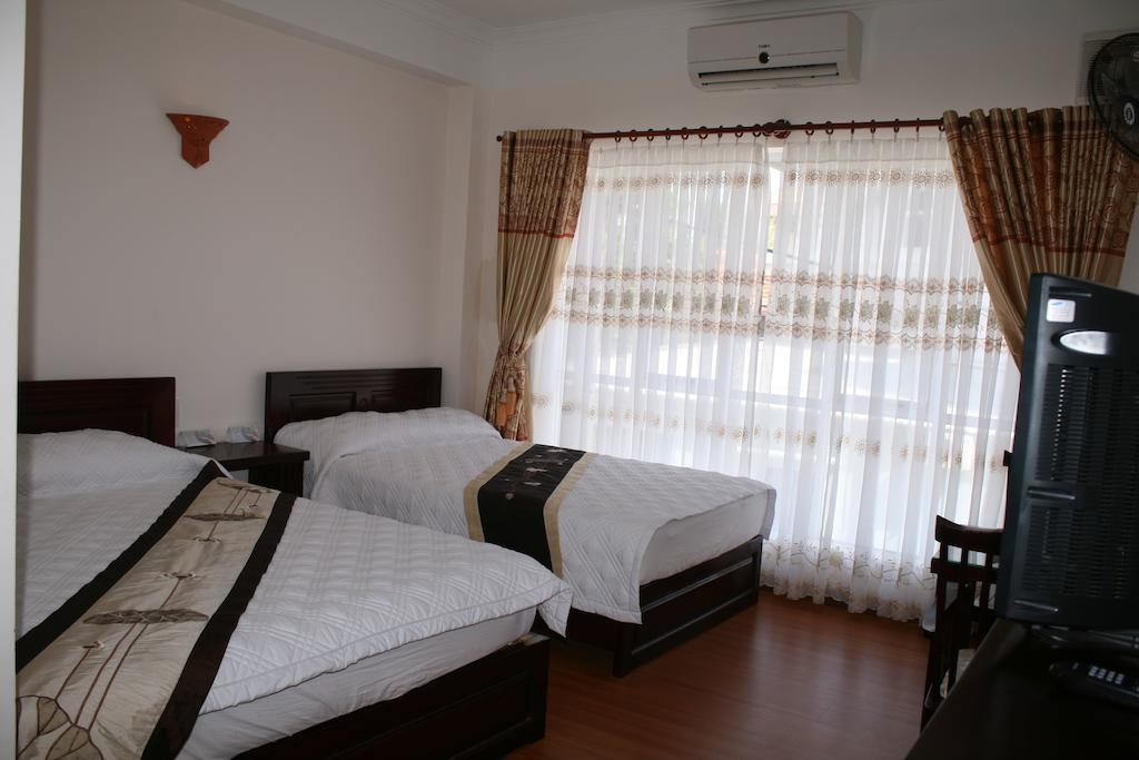 Nhiet Doi Hotel Tuy Hòa Buitenkant foto